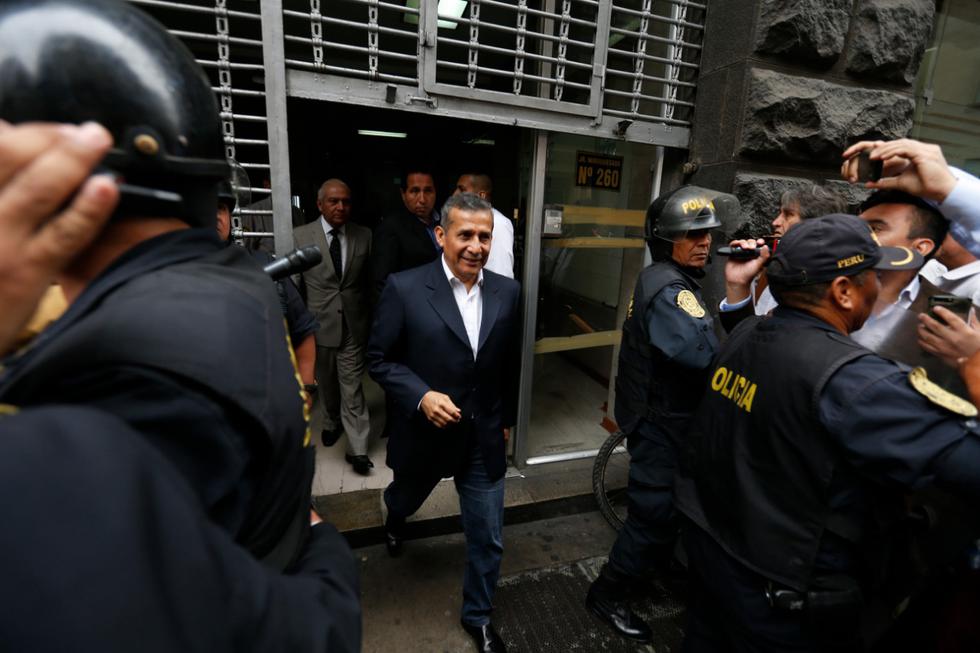 Ollanta Humala acudió esta mañana al Ministerio Público. (Fotos:
