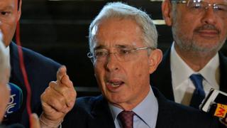 Álvaro Uribe envía mensaje de respaldo a Renzo Reggiardo
