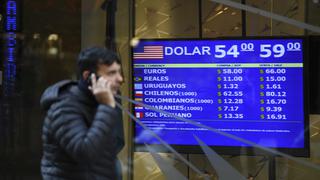 Mercados financieros abren en baja en Argentina tras colapso por primarias