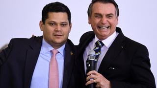 Presidente del Senado de Brasil dio positivo a prueba de coronavirus 