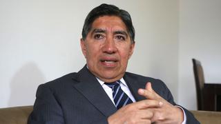 Avelino Guillén presentó su renuncia como ministro del Interior