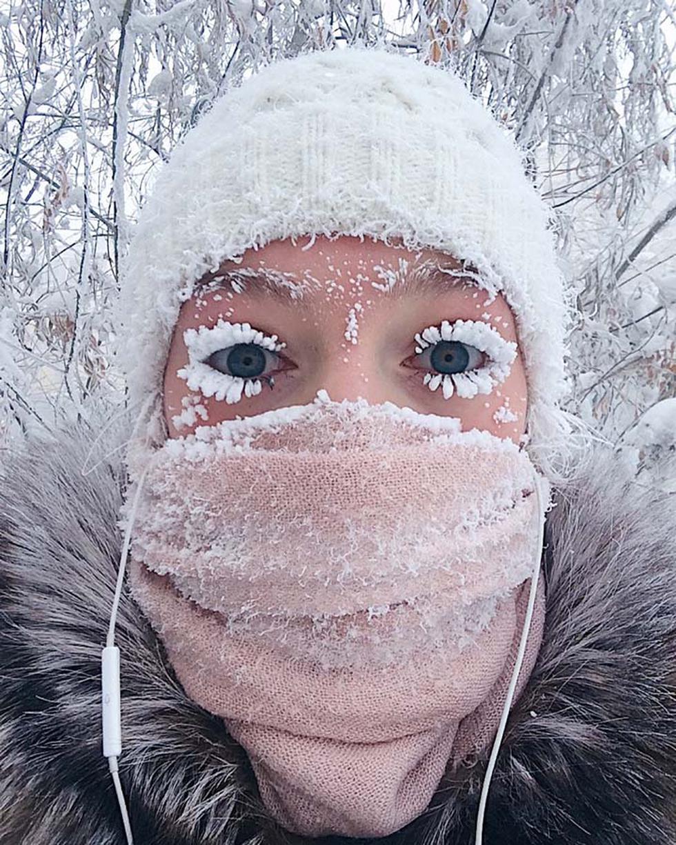 El intenso frío no da tregua en el hemisferio norte, donde las temperaturas registran mínimos históricos. Una muestra de ello son los termómetros en Siberia, Rusia, donde el mercurio ha descendido hasta los 59 grados bajo cero en la localidad de Oimiakón, la más fría del mundo, según el medio The Siberian Times. (@anastasiagav Instagram)