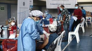 Vacunación contra el COVID-19 en Mala no se detendrá tras ser epicentro de temblor