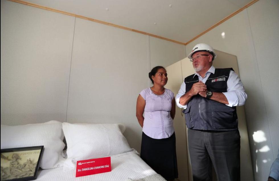 Evangelina Chamorro recibió una casa de 800 metros cuadrados por parte del Ministerio de Vivienda. (Twitter/MVCS)
