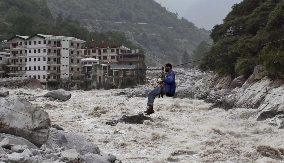 Las autoridades estimaron que las inundaciones registradas este mes en el estado de Uttarakhand (India) pueden haber costado la vida a más de un millar de personas. (AP)