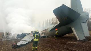 Al menos 5 fallecidos  tras estrellarse un avión militar de Ucrania