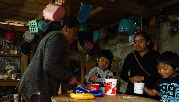 La historia de Adriana no es la única en Chiapas, donde muchos padres tienen problemas serios de analfabetismo. (EFE)