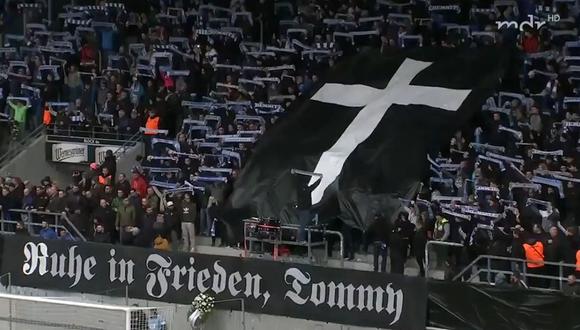 Club de Alemania rindió homenaje a hincha neonazi fallecido. (Foto: captura)