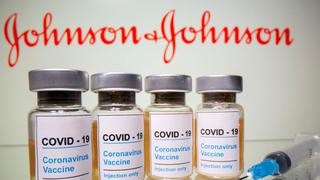 EE.UU.: aumentan a 15 los casos confirmados de trombosis en vacunadas con Johnson & Johnson