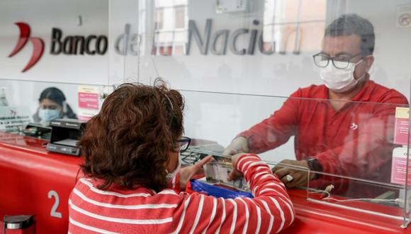 Beneficiarios que no han recibido el pago del bono S/ 210 podrán cobrar en el Banco de la Nación. (Foto: GEC)