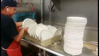 YouTube: Mira la destreza y velocidad del 'ninja' del lavado de platos