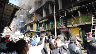 Incendio se registra en el centro comercial polvos azules de Huánuco [VIDEO]