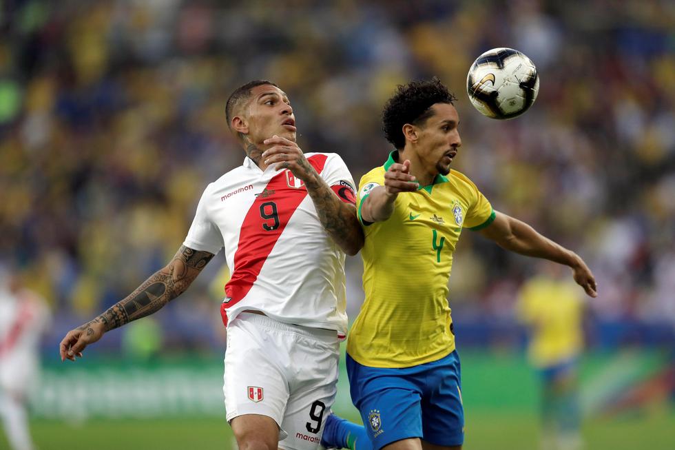 Paolo Guerrero es el primer peruano en anotarle a las 10 selecciones de Sudamérica. (Foto: AFP)