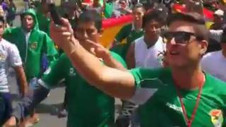Hinchas bolivianos: “Chile, decime qué se siente que se te venga el mar” [VIDEO]