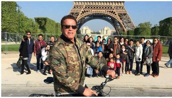 Arnold Schwarzenegger se mete en una foto de turistas y se vuelve viral (Instagram)