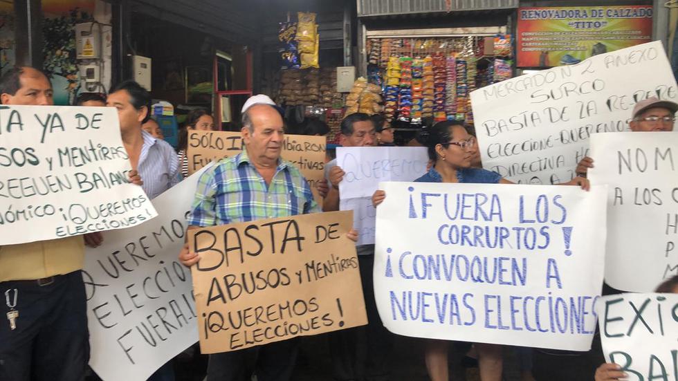 Socios del mercado exigen que se convoquen a nuevas elecciones. (Muriel Villavicencio)