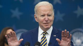 Estados Unidos: Joe Biden planea poner reglas más estrictas para viajeros por nueva variante