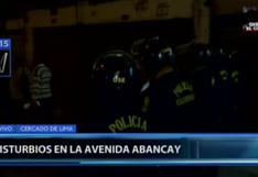 Policía dispersó a manifestantes que habrían generado disturbios en la Av. Abancay [VIDEO]
