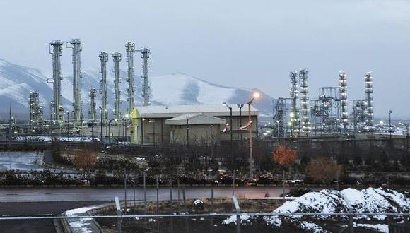 Rusia también le propone ayuda a Irán para construir nuevo reactor nuclear. (AP)