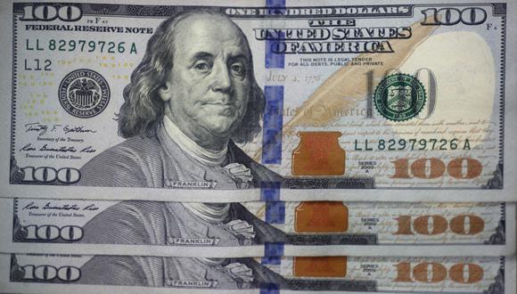 Según un análisis de JP Morgan, el dólar en estos momentos debería costar S/3.65 y no estar rozando los S/4. (photo.gec)