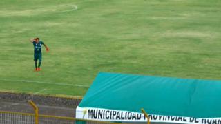 Copa Perú: un rayo casi impacta en portero de Deportivo Garcilaso durante un partido [VIDEO]