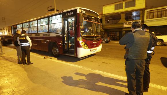 Blanco del hampa. Asaltantes dispararon dentro de bus. Es el tercer asalto en Chorrillos. (José Caja)