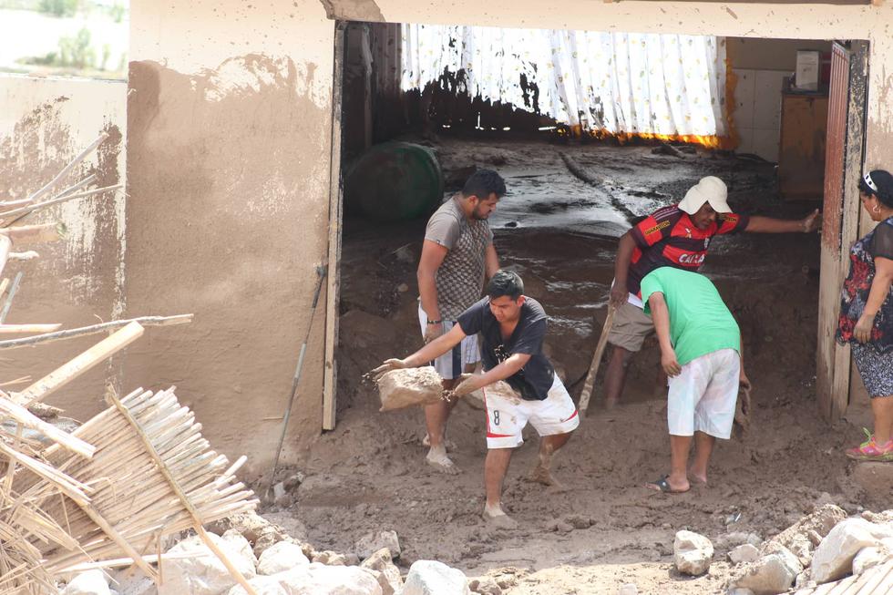 Arequipa: Confirman tres personas muertas tras caída de huaico en Aplao (Miguel Idme)