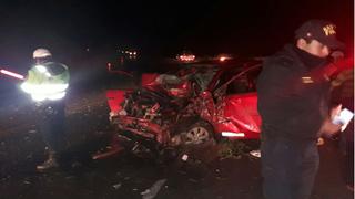 Cuatro muertos deja choque de auto contra tráiler enLa Oroya[VIDEO]