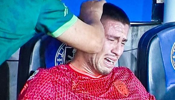 Ormeño llorando tras lesionarse en su debut (Captura Youtube/Zona Final MX)