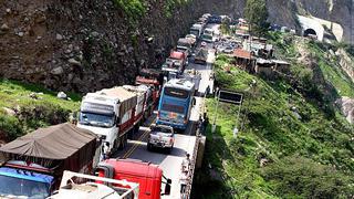 Huaico en Chosica: Se registra congestión vehicular en Carretera Central