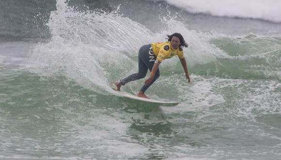 Dominante. Surfista de Punta Hermosa ganó ayer su heat. (Prensa Solo campeones)