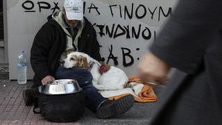 Grecia evita una inminente quiebra con un exitoso canje