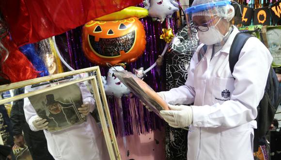 Agentes de Fiscalización y Sanidad incautaron 200 máscaras, juguetes y calabazas, los cuales no contaban con registro sanitario. (Foto: Municipalidad de Lima)