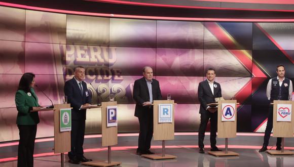 El debate de candidatos se realizó este domingo. (Fotos: Renzo Salazar / @photo.gec)