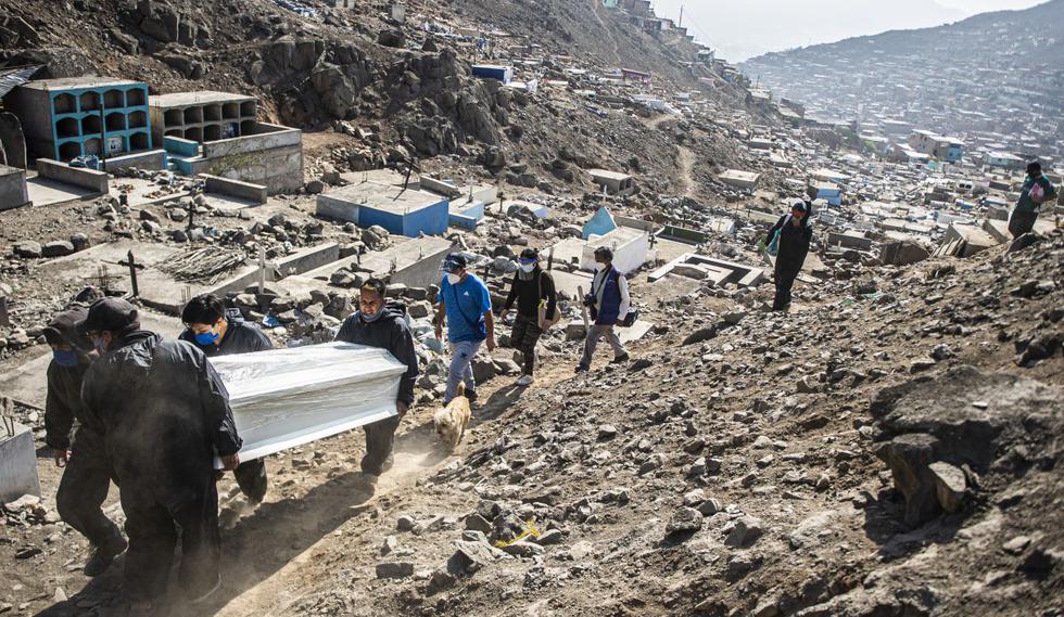 1. El primer puesto lo ocupa Perú con 85,8 muertes por cada 100.000 habitantes. (Photo by Ernesto BENAVIDES / AFP)