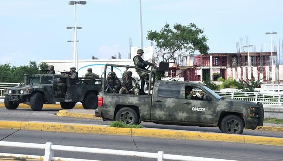 Este jueves, Culiacán estuvo sitiada por las balas durante horas tras el arresto por parte de un comando conformado por 30 militares y miembros de la Guardia Nacional, y su posterior liberación, de Ovidio Guzmán. (Foto: EFE)