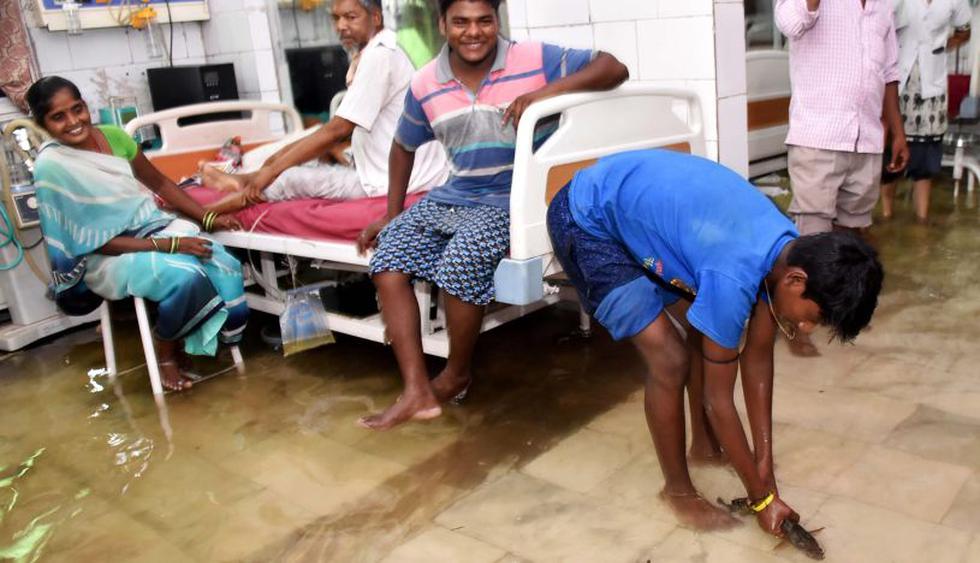 Los derrumbes de viviendas o paredes causaron casi 80 muertos desde el jueves, según la autoridad local encargada de las situaciones de emergencia, Sanjay Kumar. (Foto: AFP)
