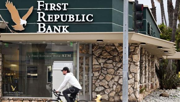 JP Morgan compra banco First Republic tras quiebra.