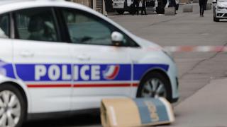 Francia: un profesor, que mostró caricaturas de Mahoma, decapitado cerca de París