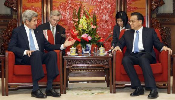 ALIADOS. Secretario de Estado de EE.UU. John Kerry viajó a Pekín. (EFE)