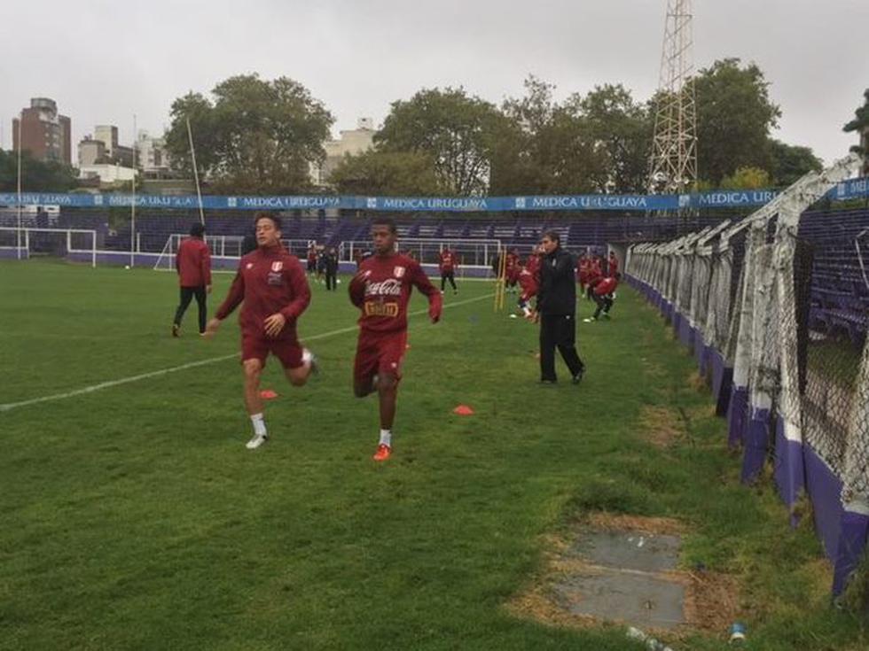 Selección peruana entrenó en Uruguay sin la presencia de Carlos Lobatón. (FPF)