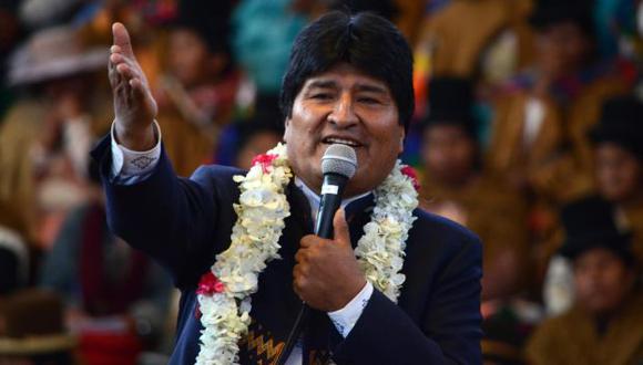 A LO CHÁVEZ. Evo Morales llegó al poder en 2006 y sostiene que su primer período empezó en 2010. (EFE)