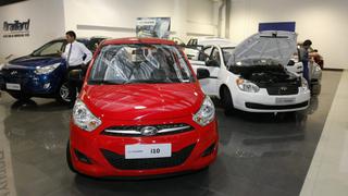 Se desacelera venta de autos nuevos en 2013