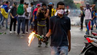 Venezuela: Nuevos enfrentamientos a un año del inicio de violentas protestas