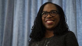 Senado confirma a Ketanji Brown Jackson como primera jueza afroamericana de la Corte Suprema en EEUU