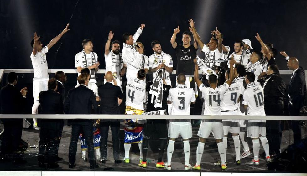 Real Madrid celebró a lo grande con hinchas su undécima Champions League. (EFE)