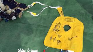 EgyptAir: Difunden las primeras imágenes de restos del avión [Video]