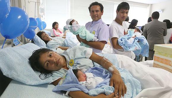 Johrdy Jamir es el nombre del primer bebé del 2015. (Andina)