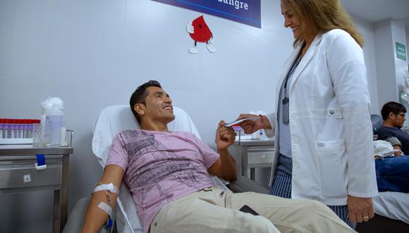La historia de Juan Eduardo Torres, el peruano que más sangre ha donado.