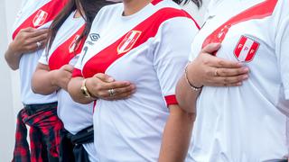 Perú vs. Colombia: Convocan a peruanos a realizarse autoexamen de mama en Himno Nacional